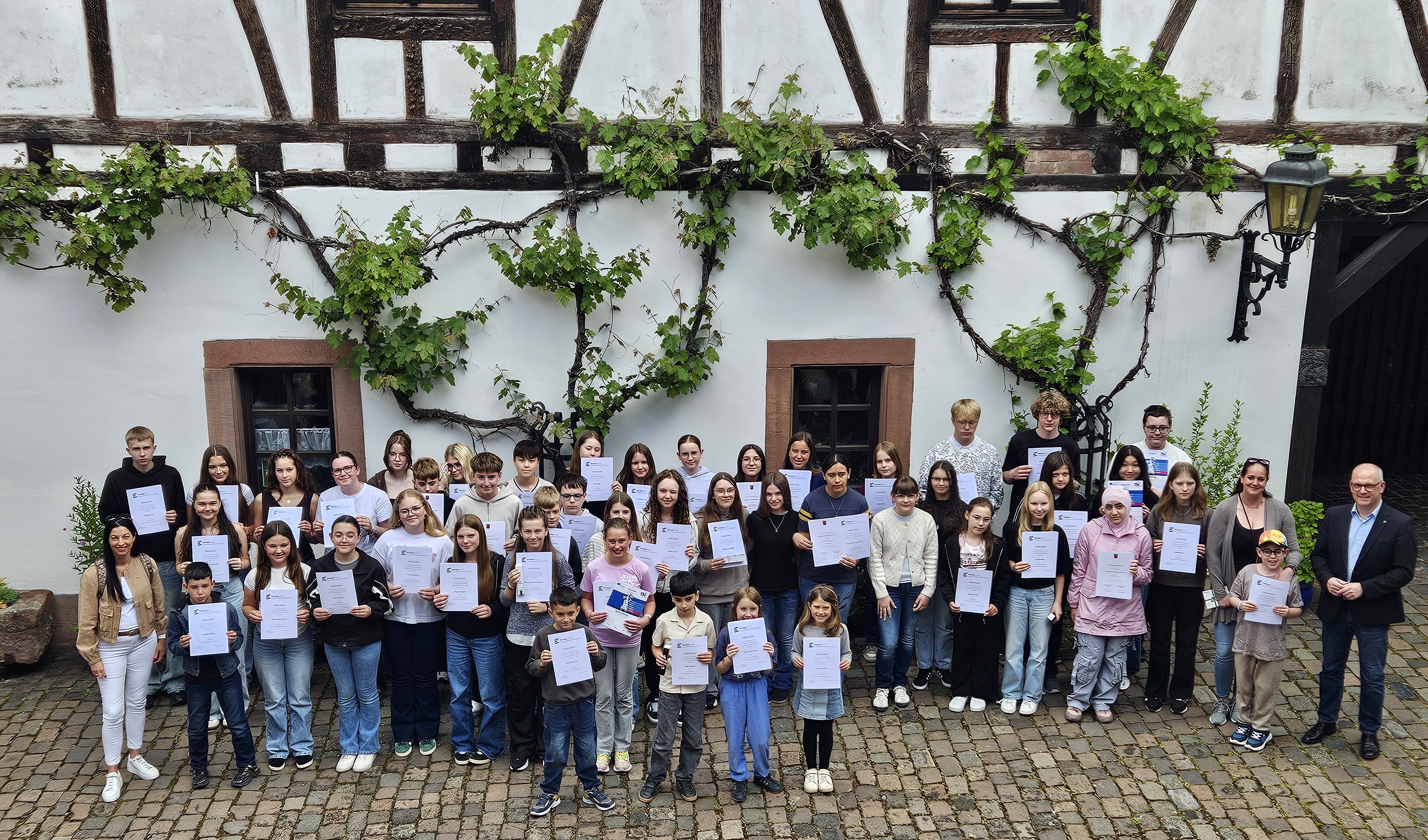 gruppenbild_eu-wettbewerb_2026.jpg